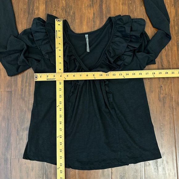 ANTHROPOLOGIE Long Sleeve Black Ruffled V-Neck Top - Picture 11 of 11